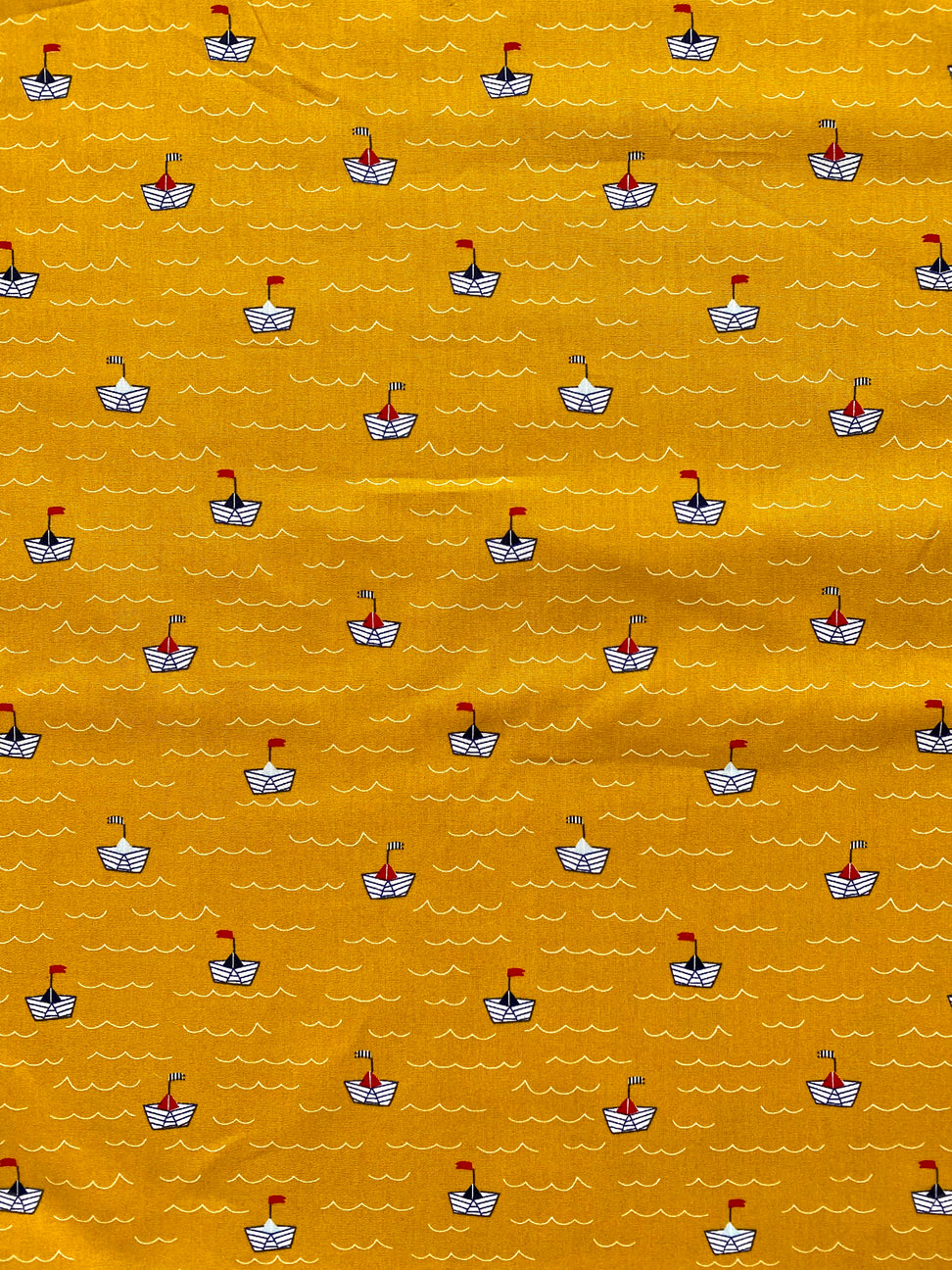 Tissu bateau sur l’eau